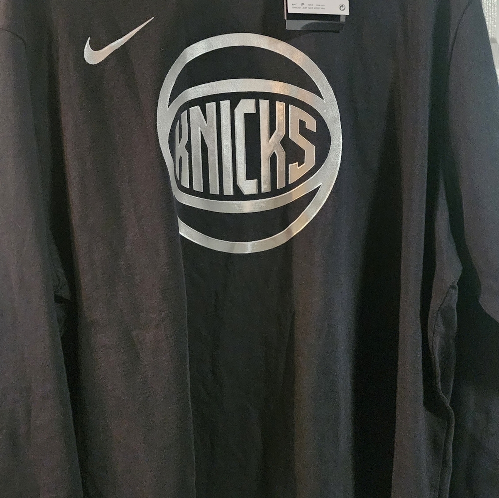Nike Black and Silver Knicks Crewneck